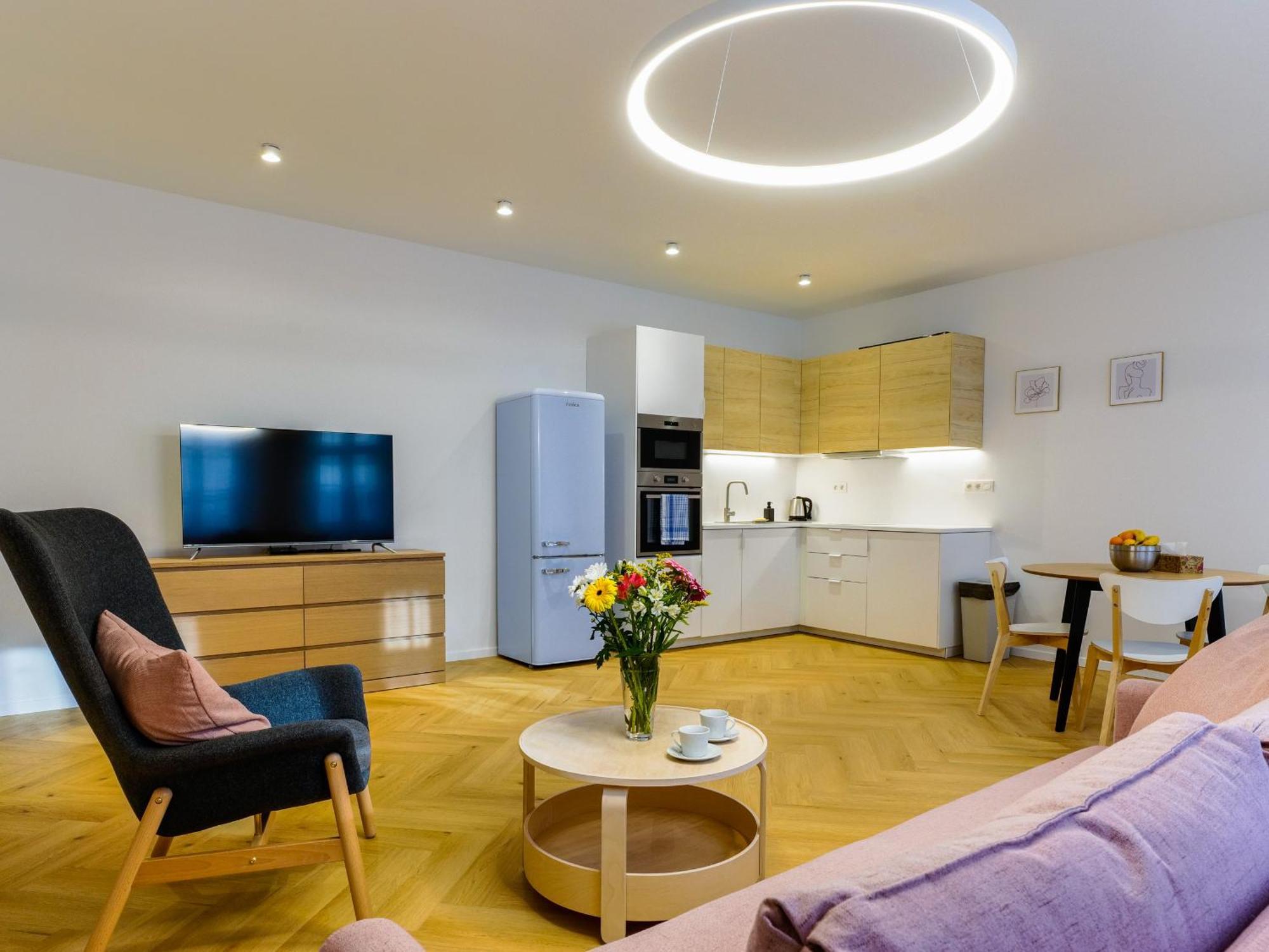 Hviezdoslavova Apartments, Trnava Centre, Parking Available Bagian luar foto
