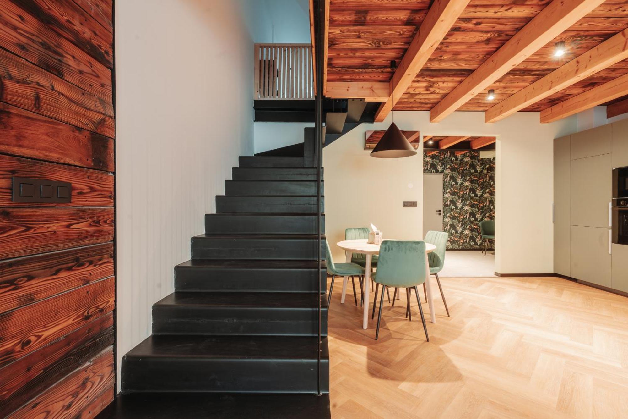 Hviezdoslavova Apartments, Trnava Centre, Parking Available Bagian luar foto