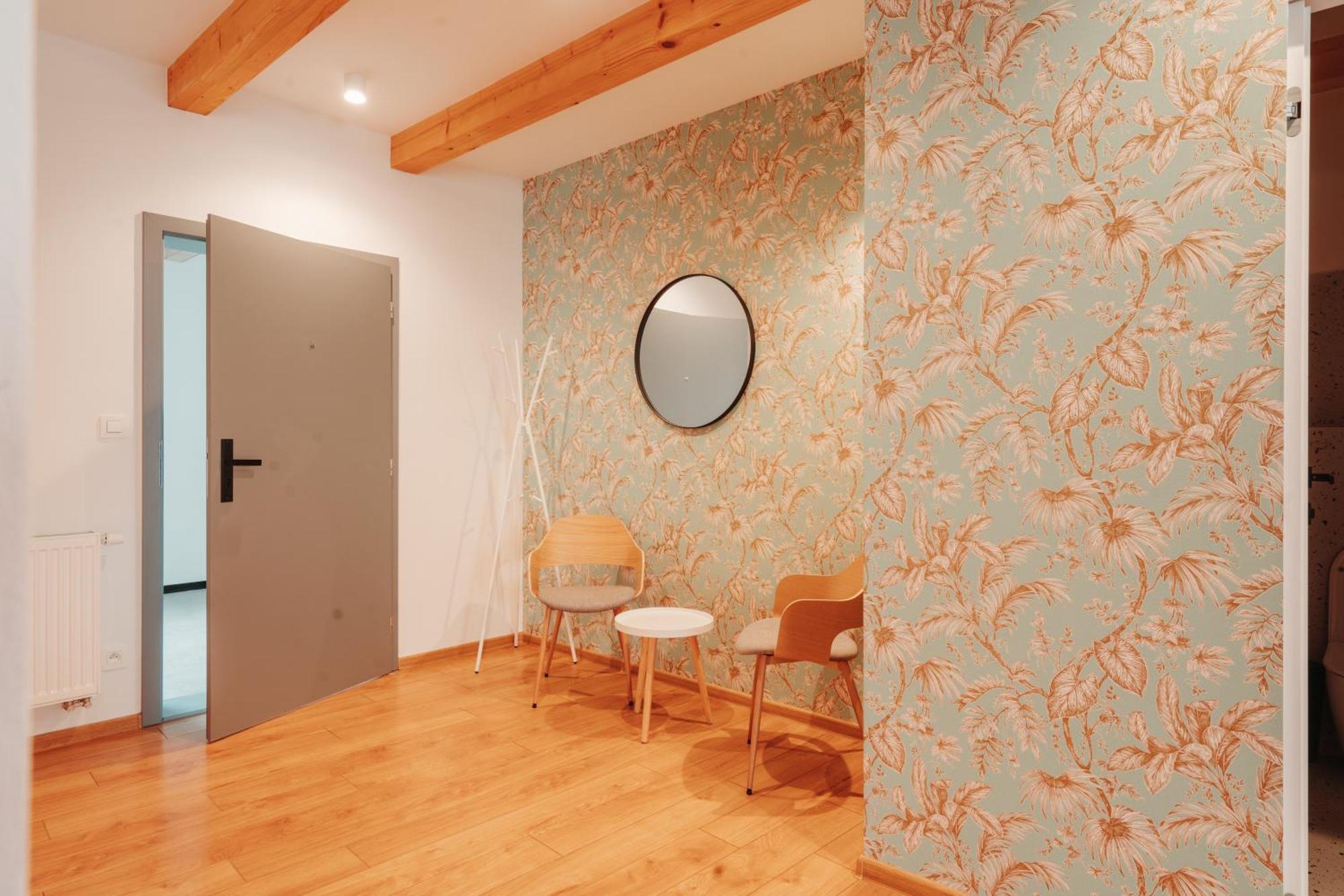 Hviezdoslavova Apartments, Trnava Centre, Parking Available Bagian luar foto
