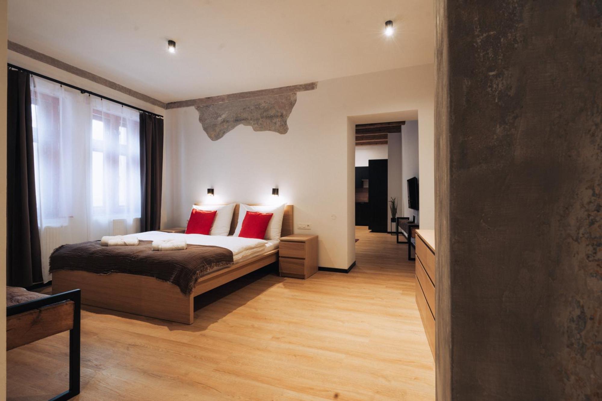 Hviezdoslavova Apartments, Trnava Centre, Parking Available Bagian luar foto